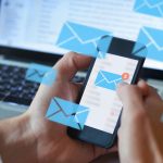 Comment automatiser l'envoi d'e-mails dans Outlook Web ?